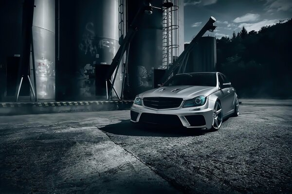 Silver Mercedes-Benz c63 AMG T-modell