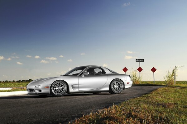 Refined mazda rx-7 on forged wheels