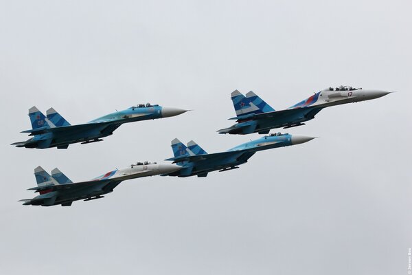 Chasseur Sukhoi su-27 air Show russe