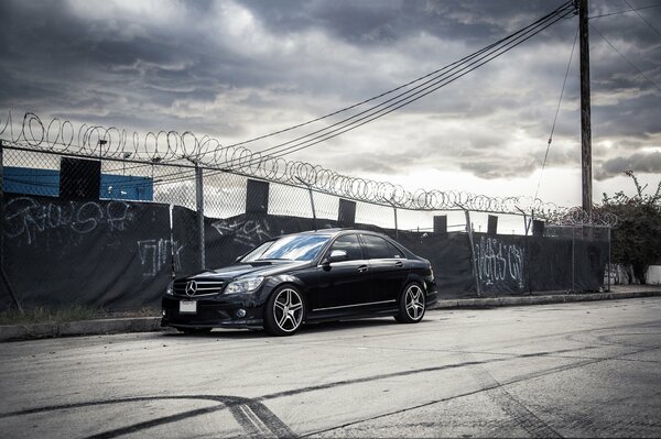 Tuning noir mercedes benz C300