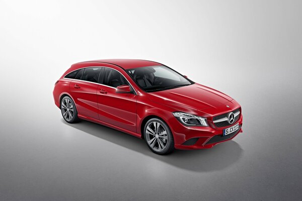 Rojo Mercedes Wagon SLA clase