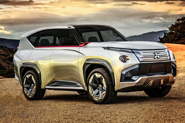 Concept de montagne sur mitsubishi gcphev 2014