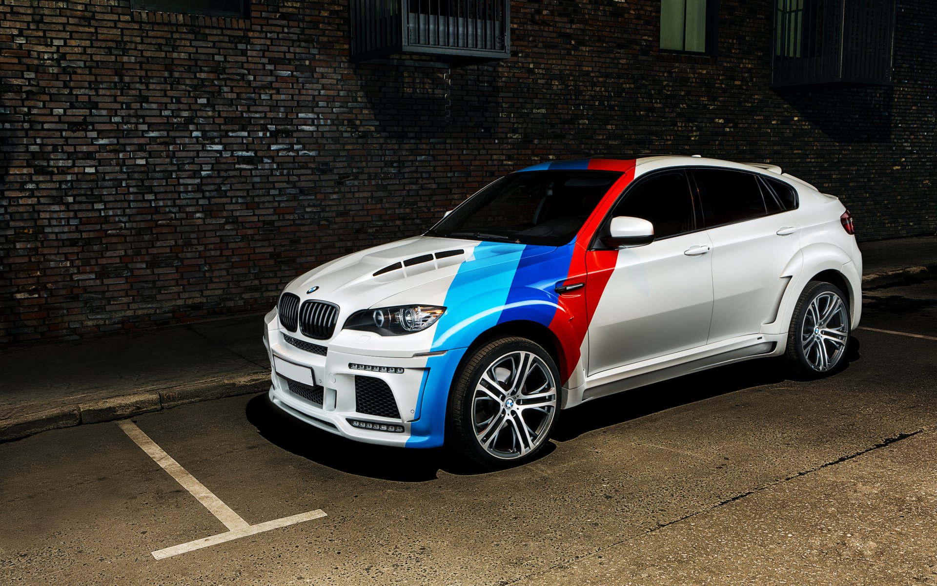 bmw x6m samochód suv jeep x6