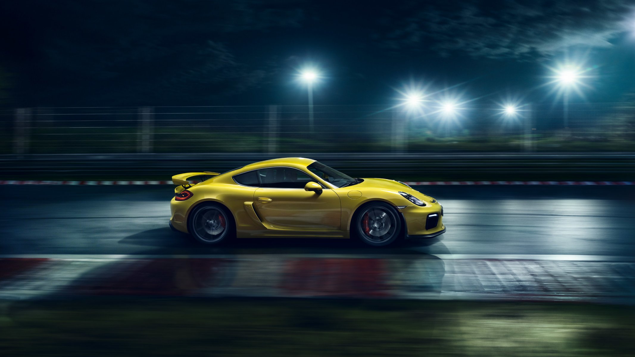 porsche cayman gt4 2015 jaune supercar vitesse piste lumière nigth côté