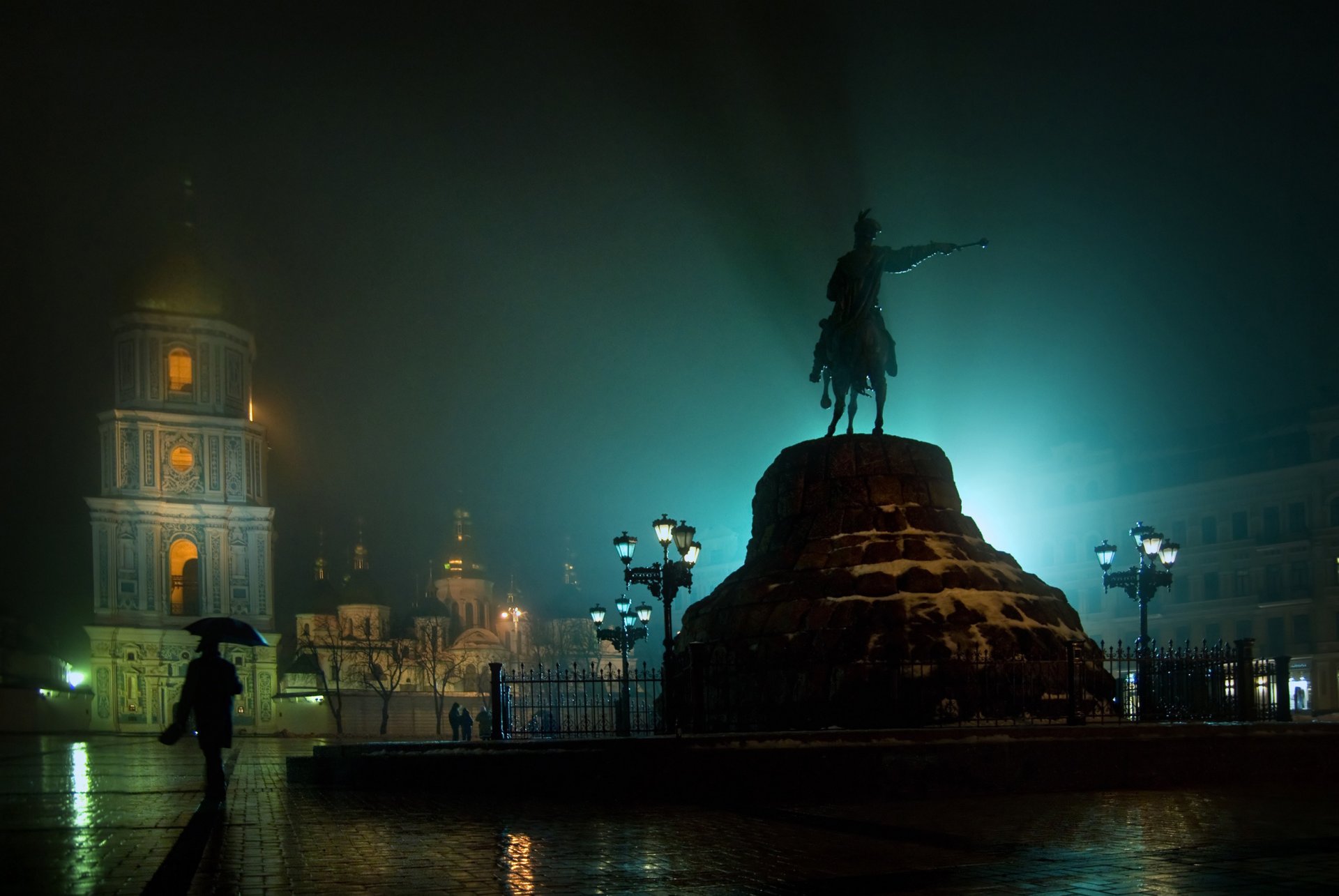 bogdan khmelnytsky sofia kloster ukraine kiew platz denkmal nacht glockenturm lichter der städte