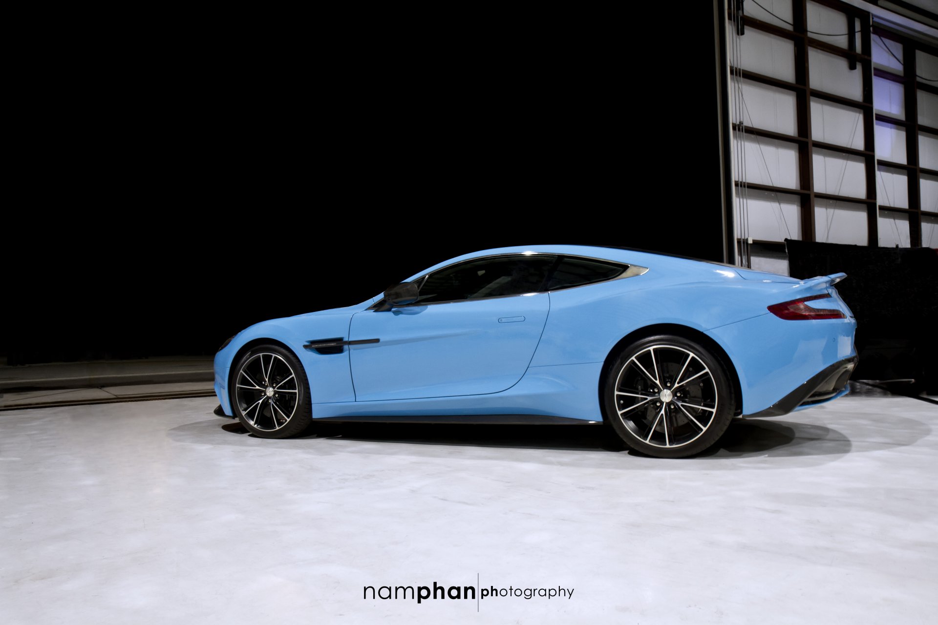 нам фан фотографии aston martin vanquish авто