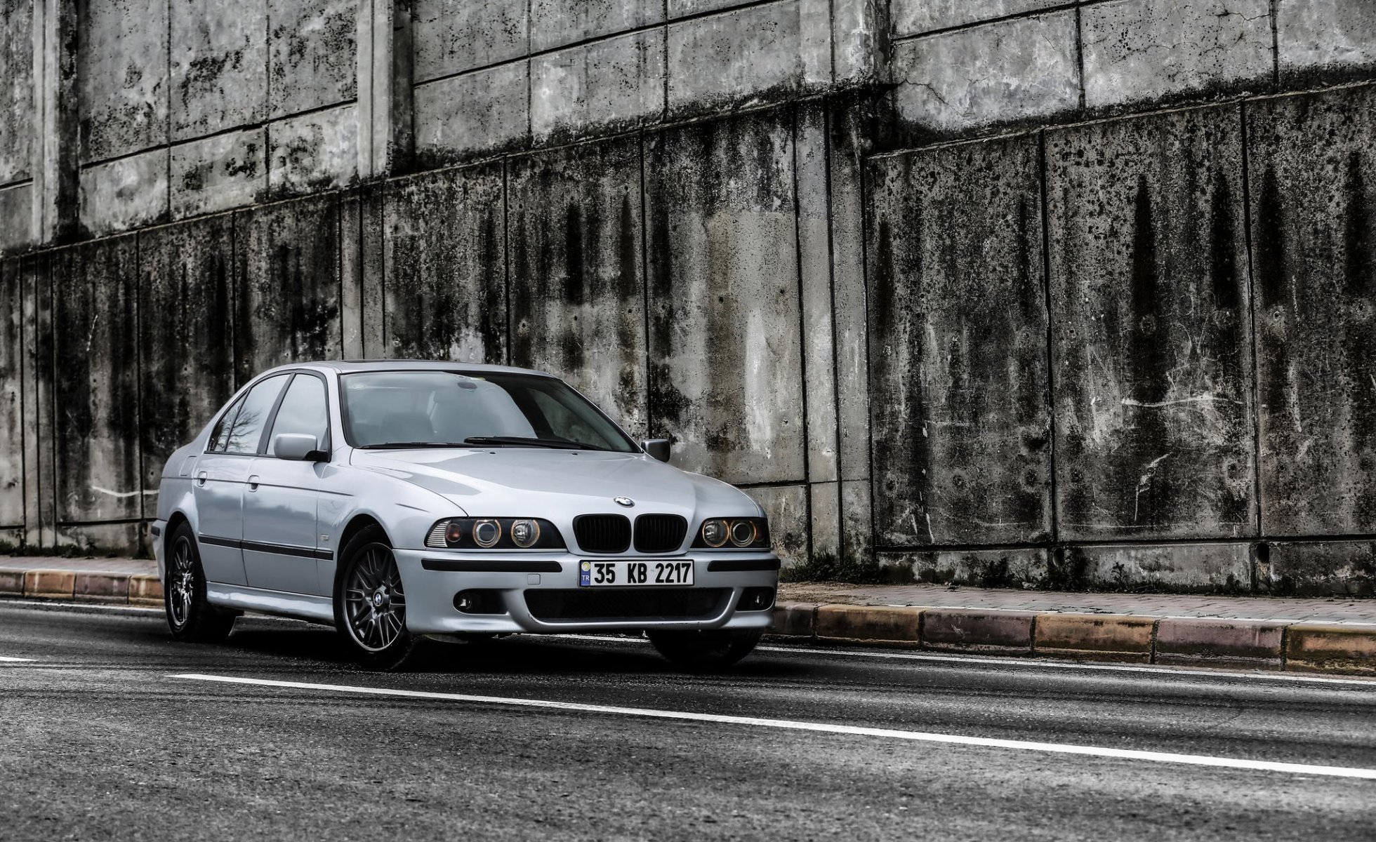 bmw e39 528i silver silver