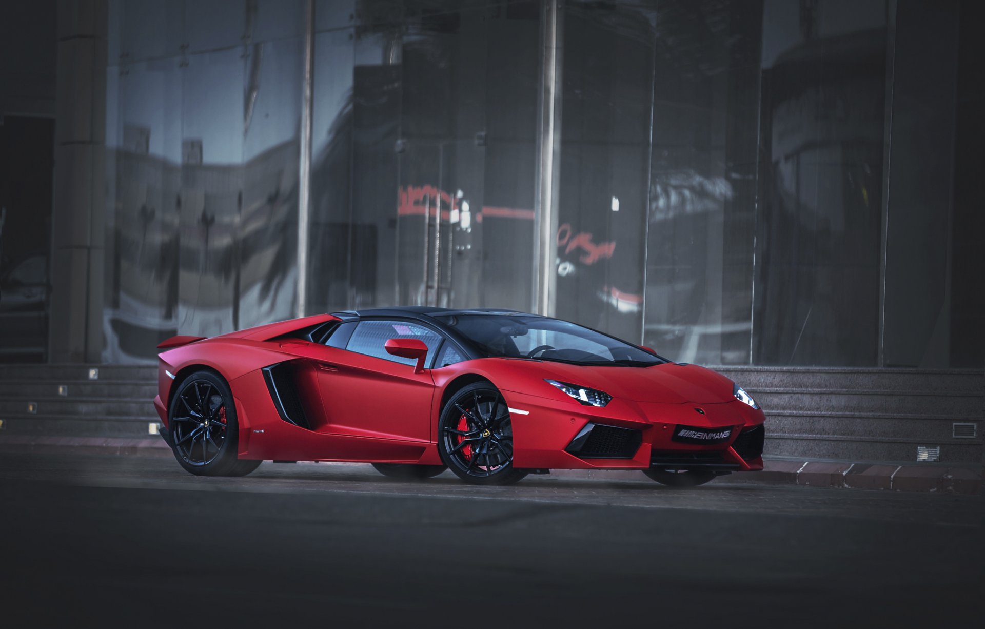 lamborghini aventador родстер красный