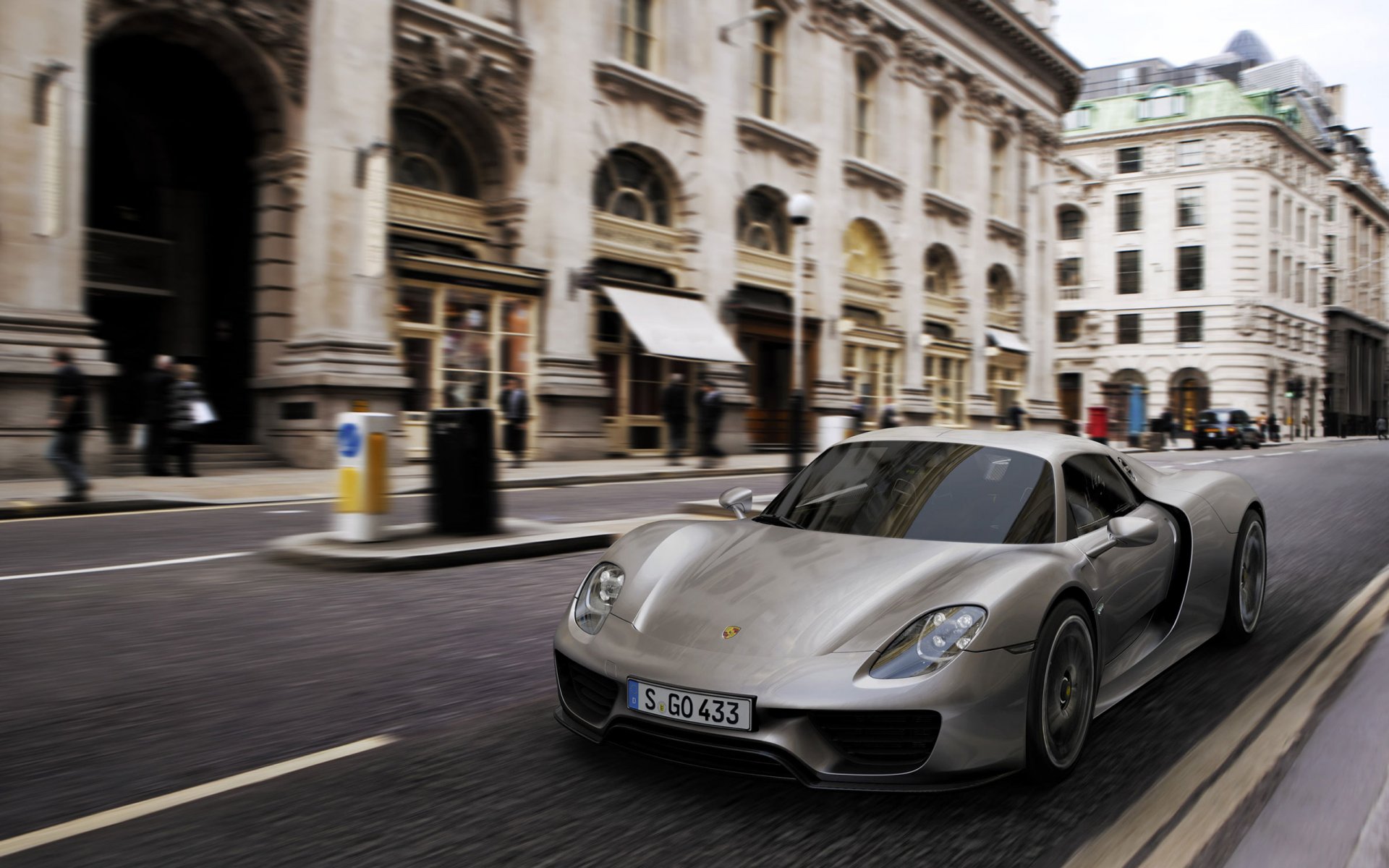 porsche 918 spyder v8 hybrid