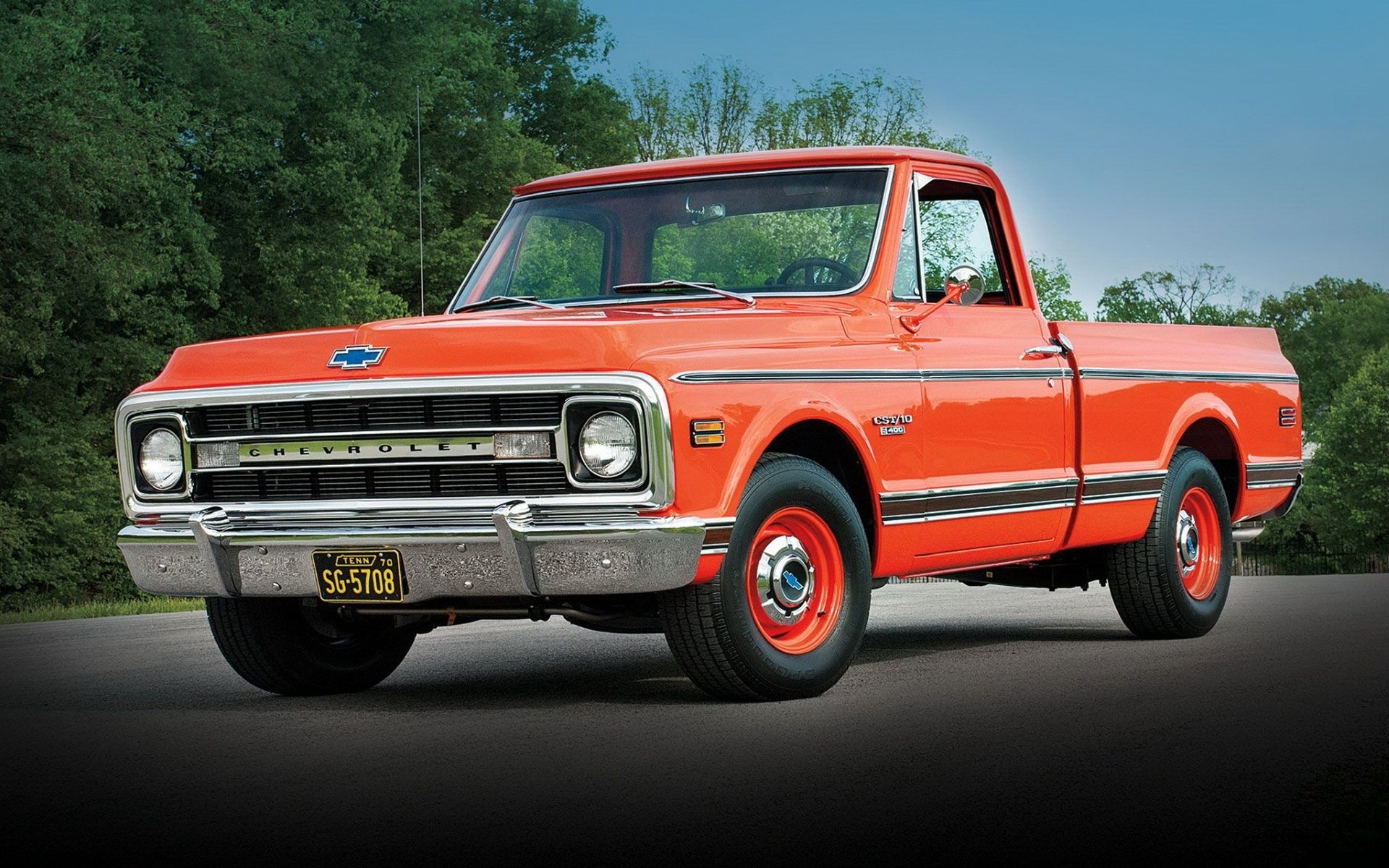 chevrolet c10 fleetside pickup 1970 truck front background