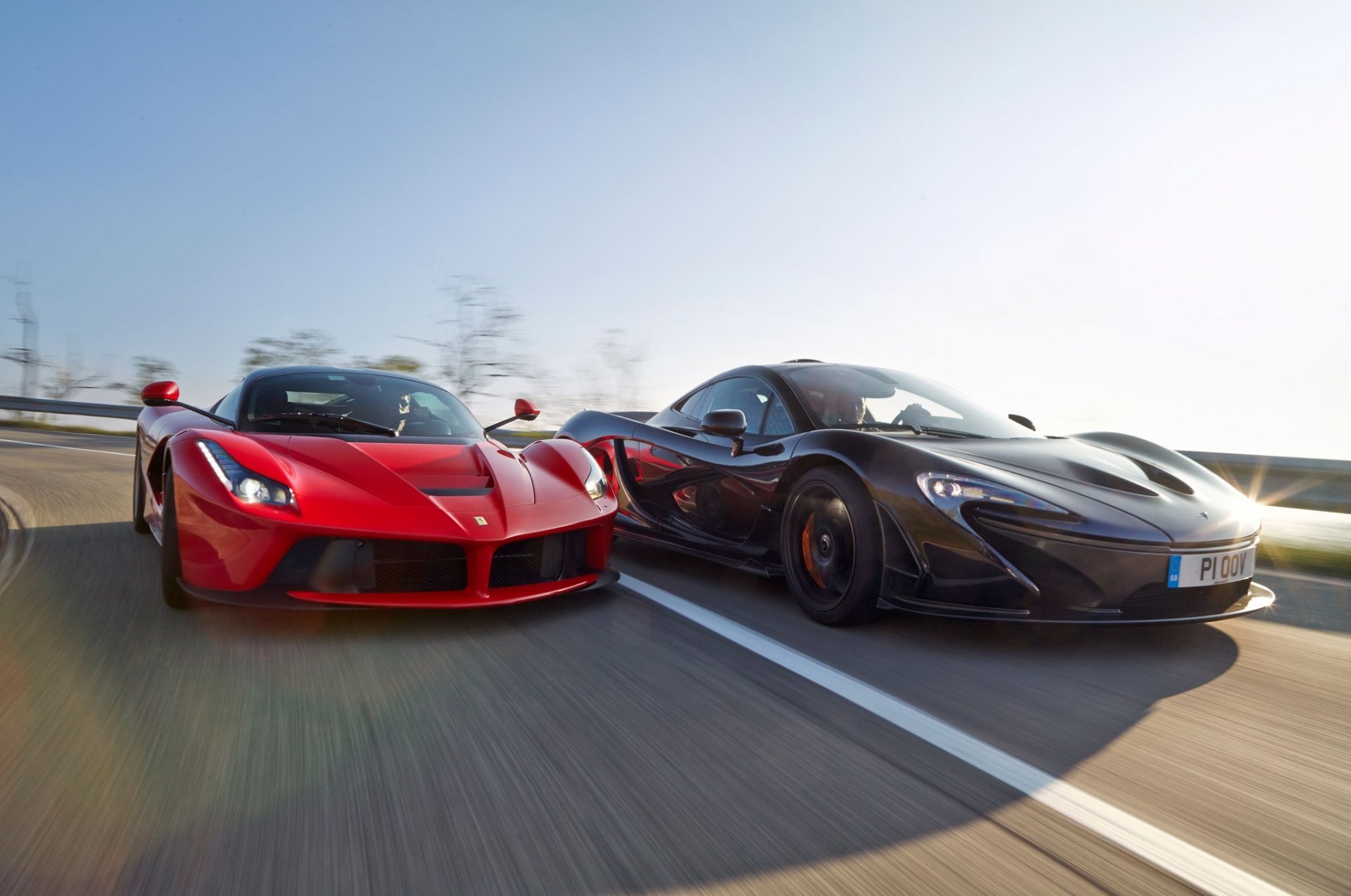 ferrari laferrari mclaren p1 rot schwarz supersportwagen straße sonne vorne himmel berg geschwindigkeit blei leistung