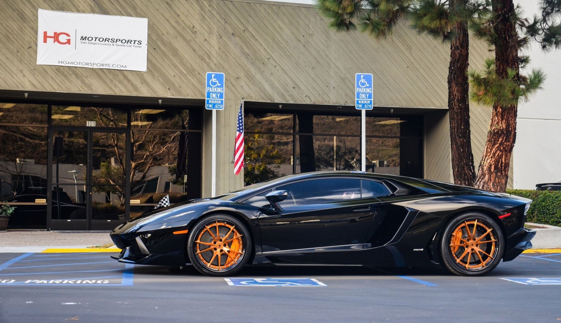 lamborghini aventador lp700-4 blackblamborghini aventador profilo arancione cerchi