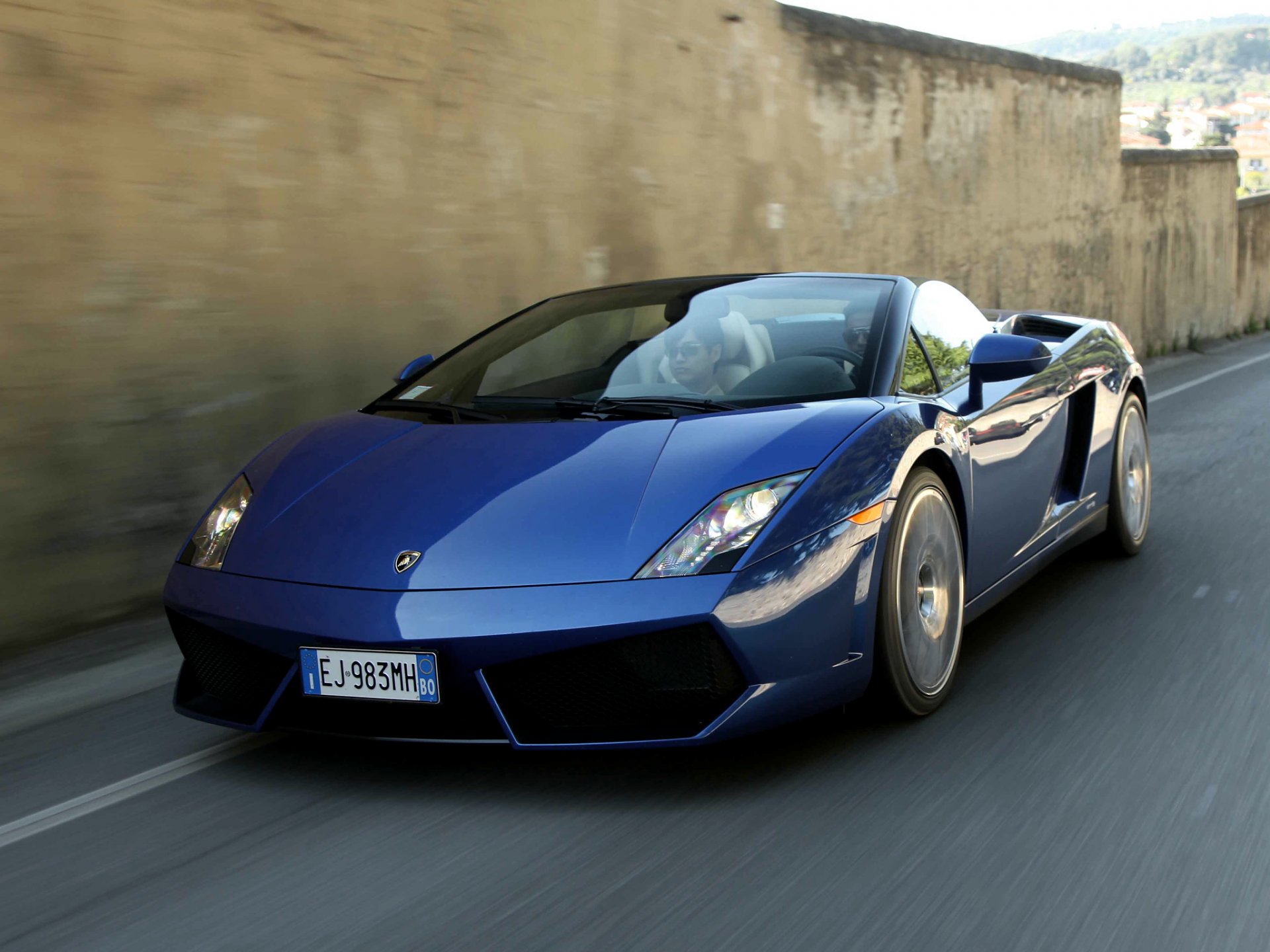 lamborghini gallardo lp550-2 spyder auto en movimiento velocidad coche