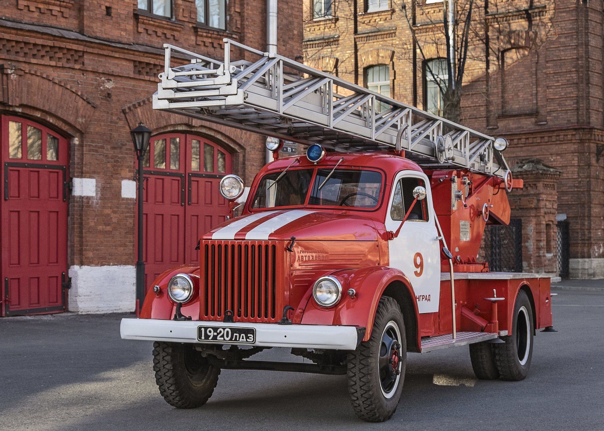 gaz-51 radziecki wóz strażacki