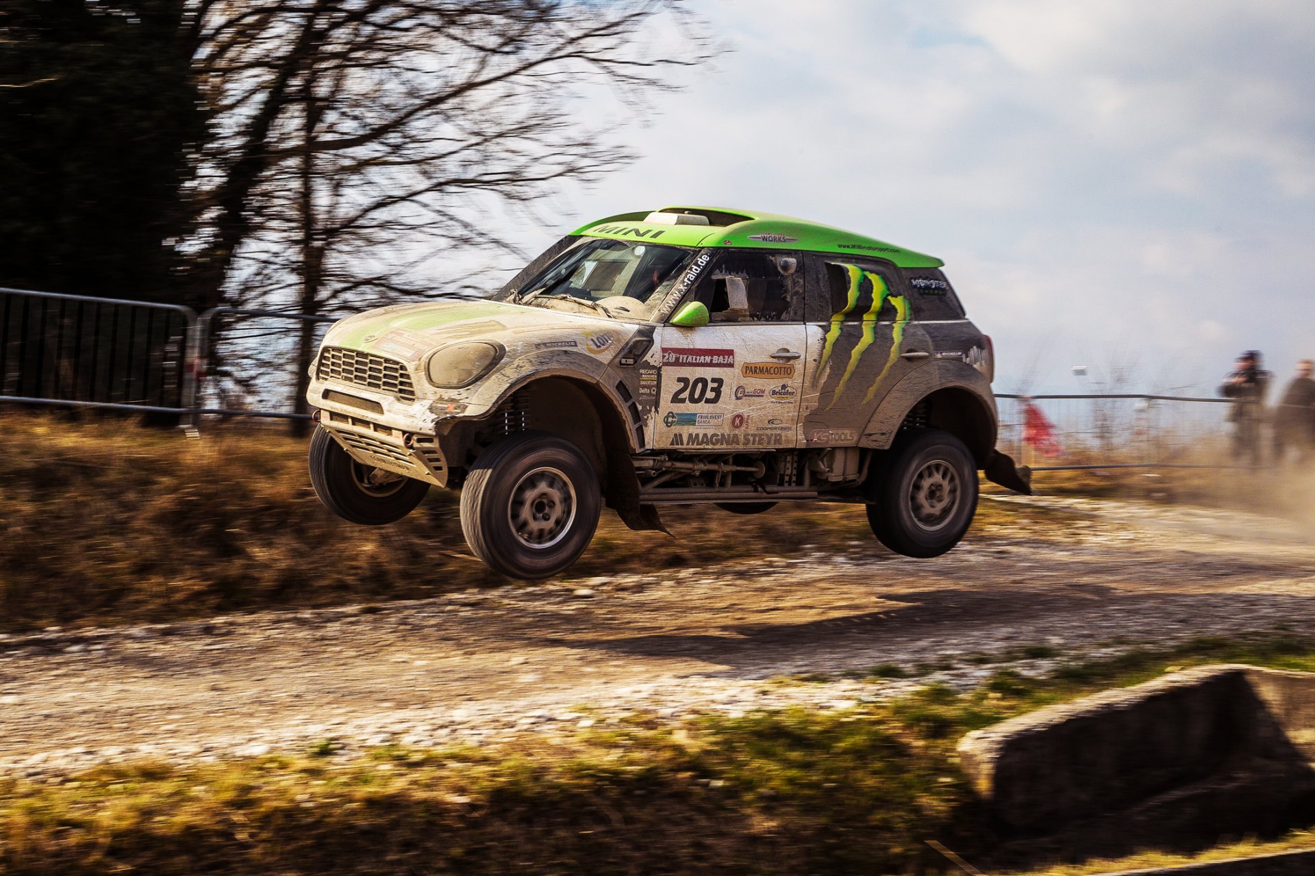 mini mini cooper mini dakar x-raid rally suv 2014 race sport speed in the air dust