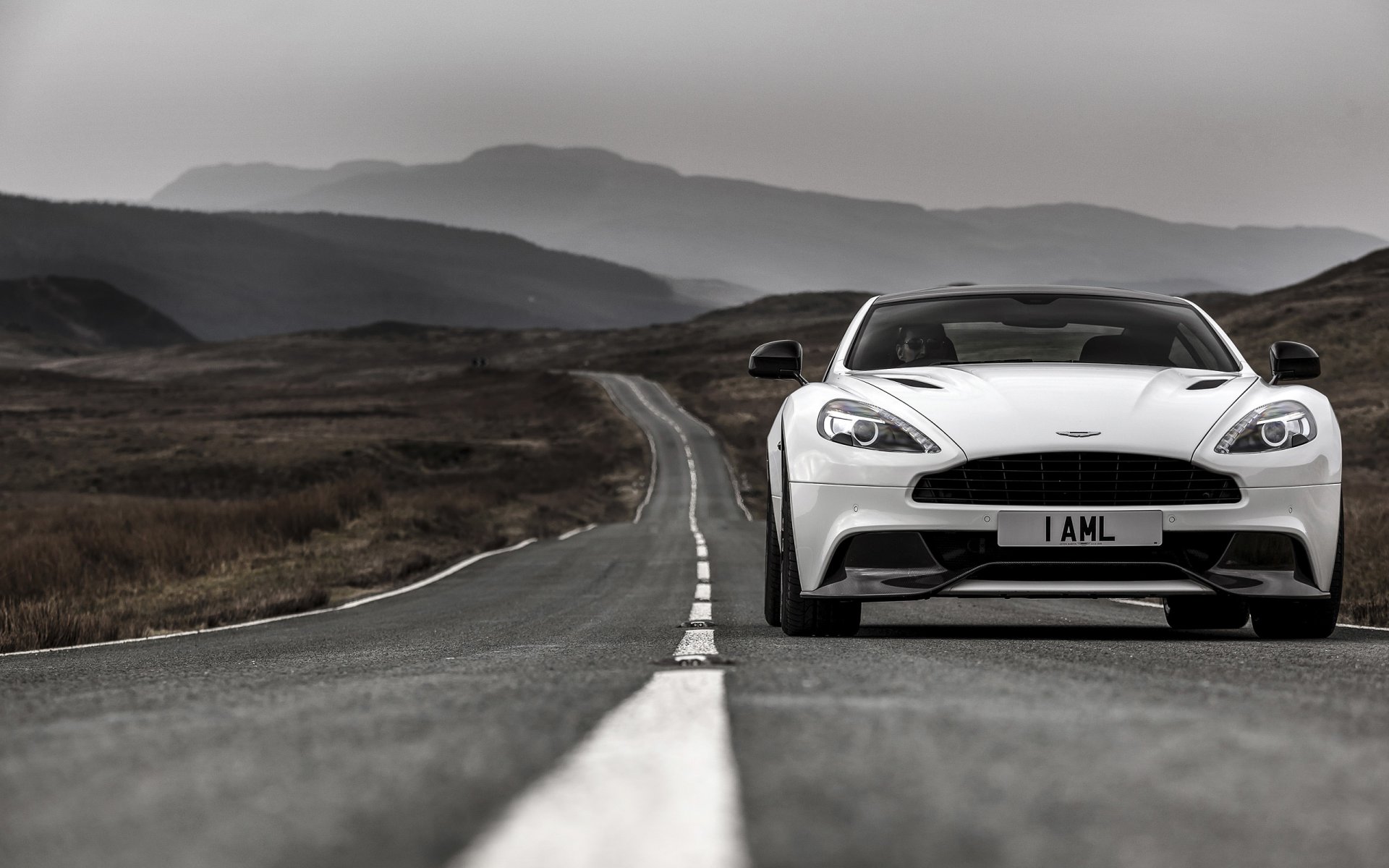 2014 aston martin vanquish carbonio bianco regno unito-spec aston martin vanquish