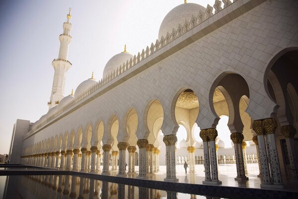 Sheikh Zayed Mosque High Kupala