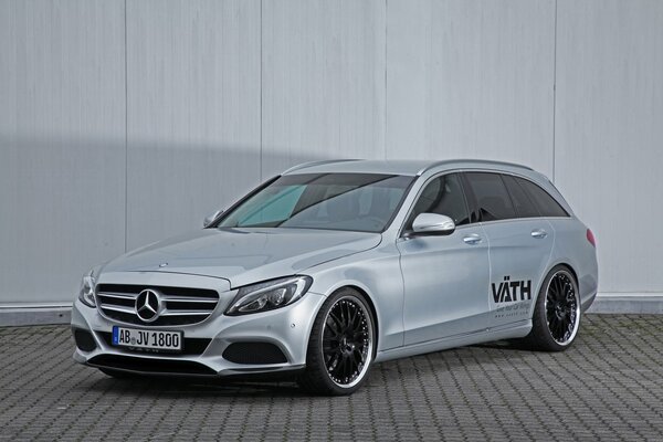 Universal Mercedes is presented in a new format