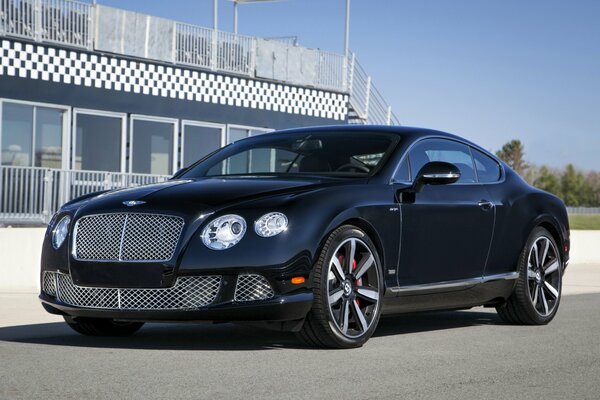 Charmant et beau noir Bentley