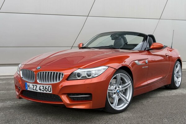 BMW Roadster, Z4 na szarym tle