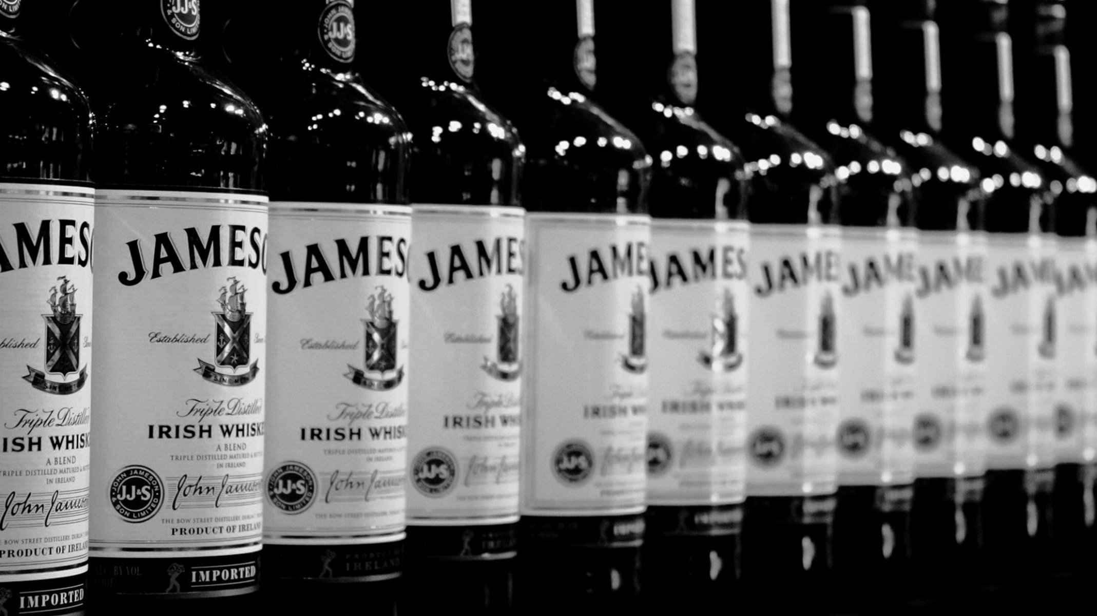 noir et blanc jameson whisky alcool boissons