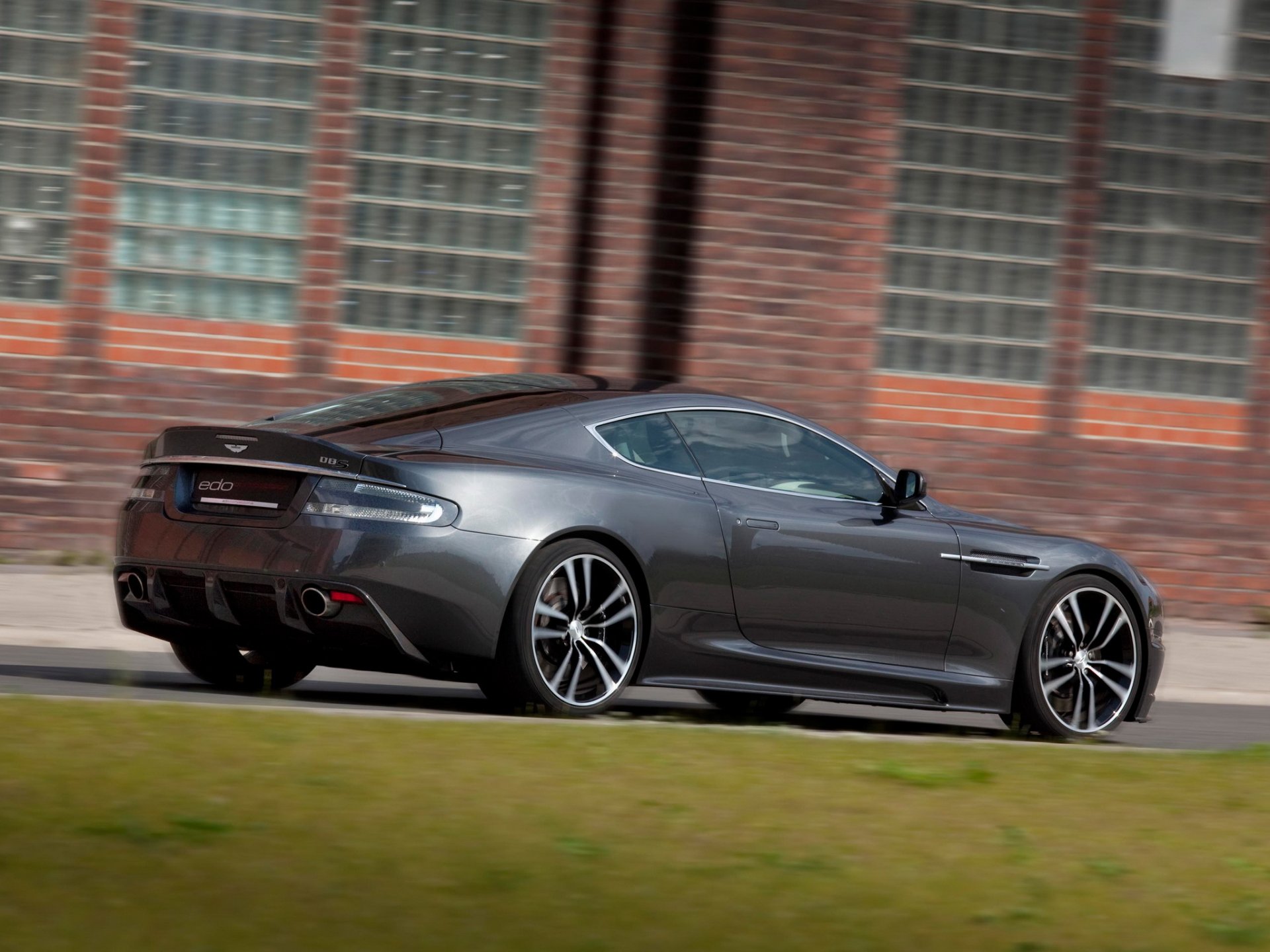 edo competition aston martin dbs auto supersportwagen