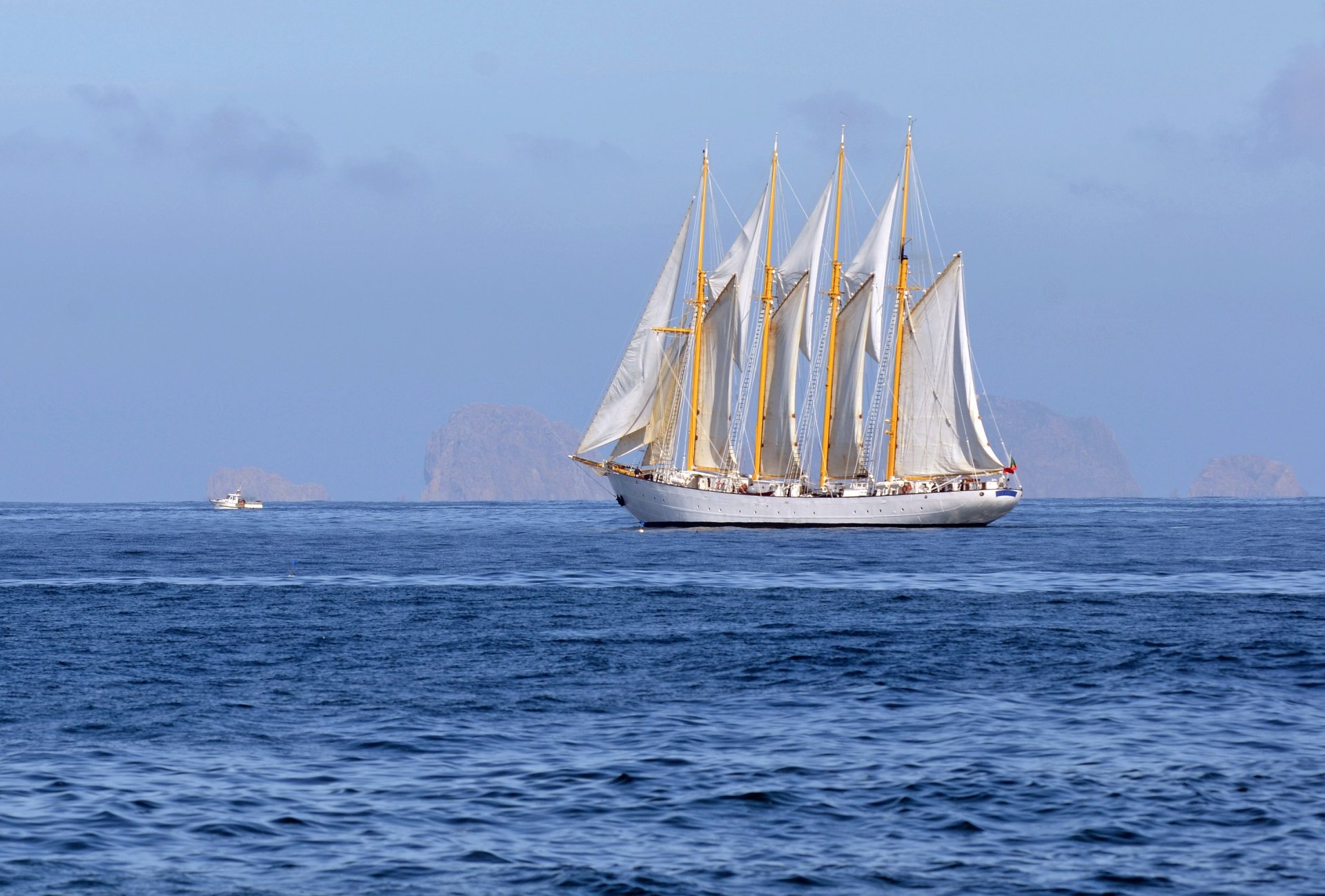 îles farilhoes portugal océan atlantique uam creoula îles farlihous voilier bateau roches océan