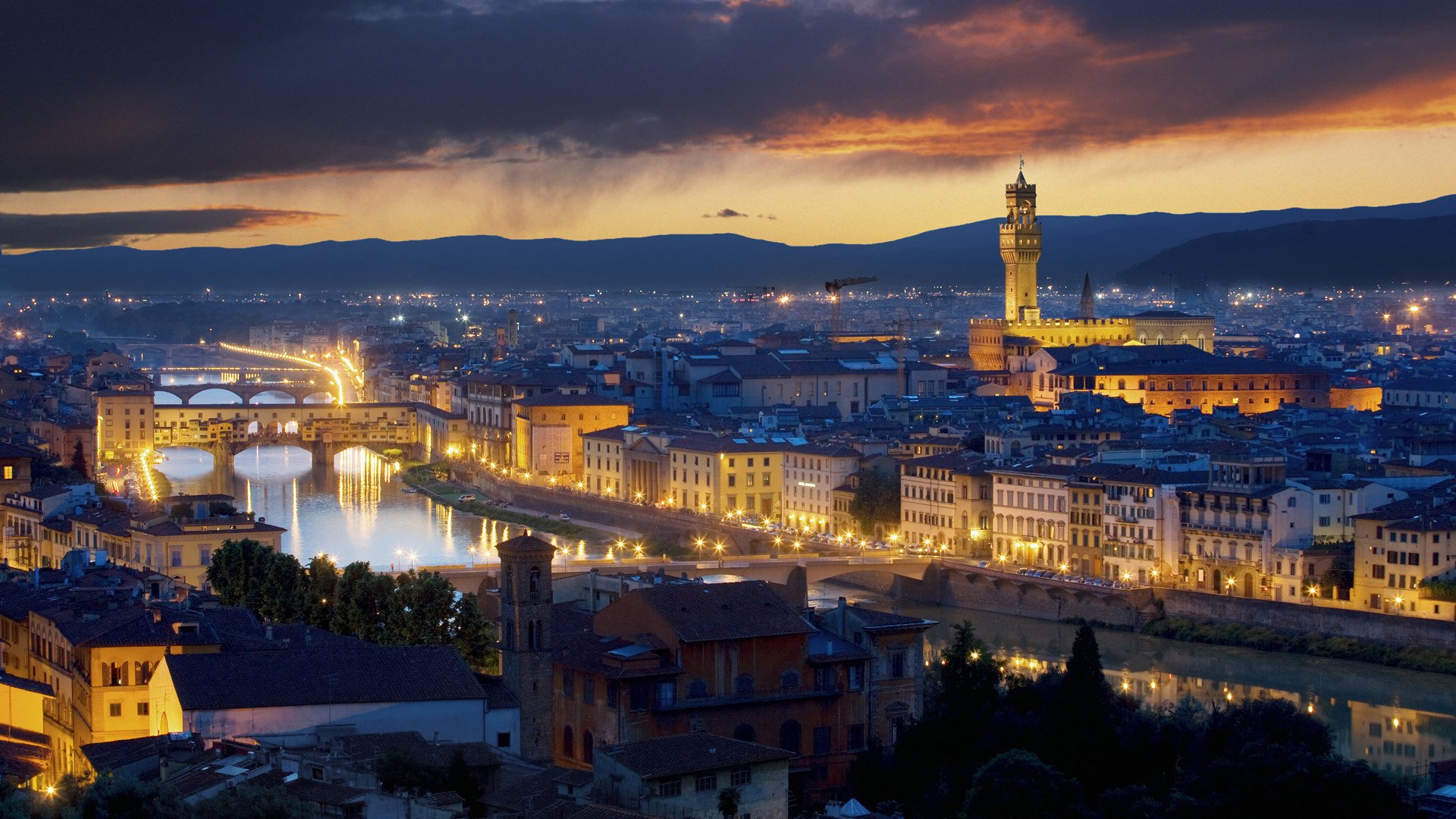 palazzo vecchio palazzo vecchio italy włochy florence florencja miasta noc latarnie światła domy wysokość widok góry chmury zachód słońca nocne niebo światła miast most miasto budynki