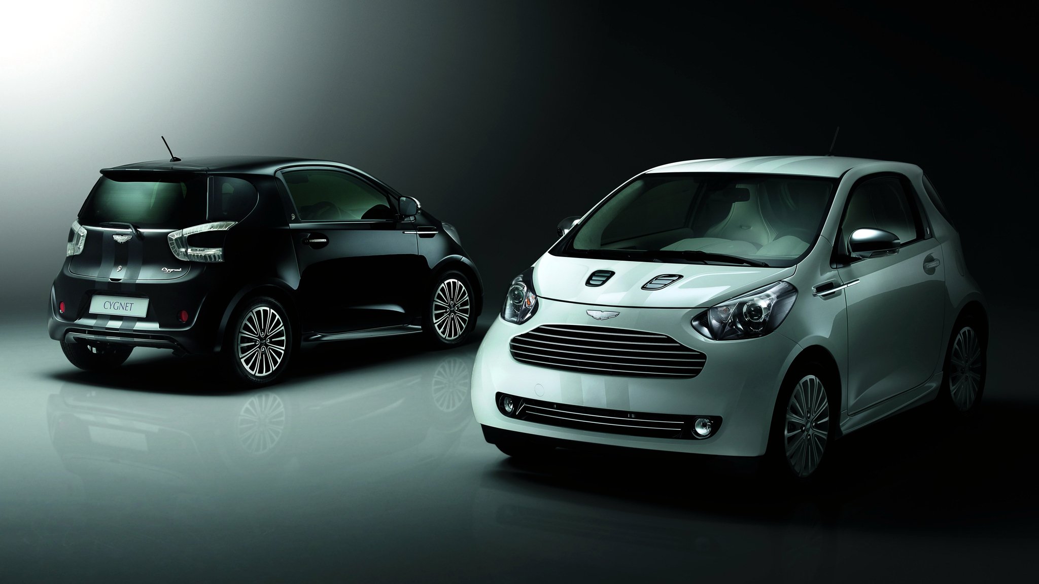 aston martin cygnet deux noir blanc