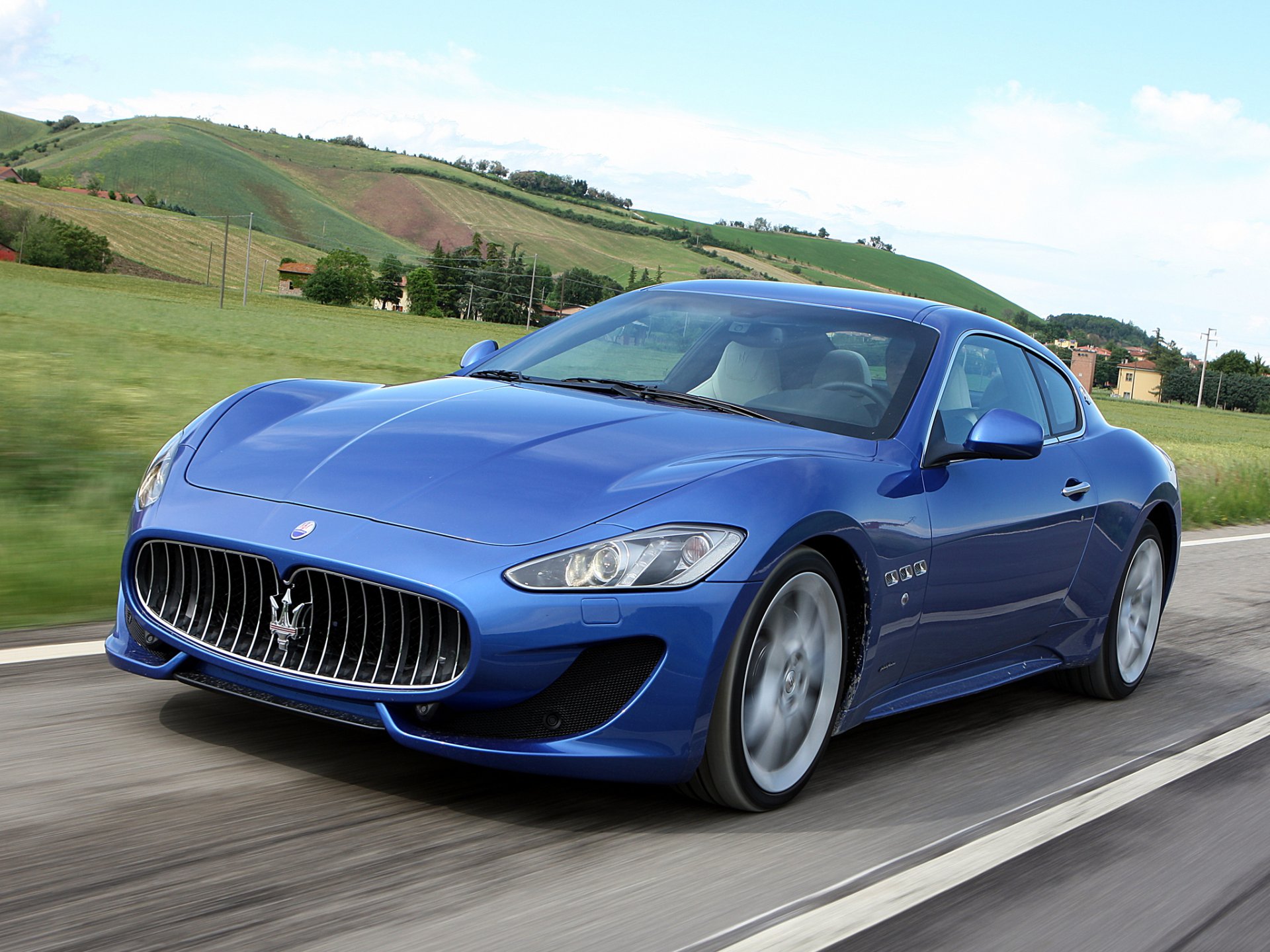 maserati granturismo спорт машина дорога скорость