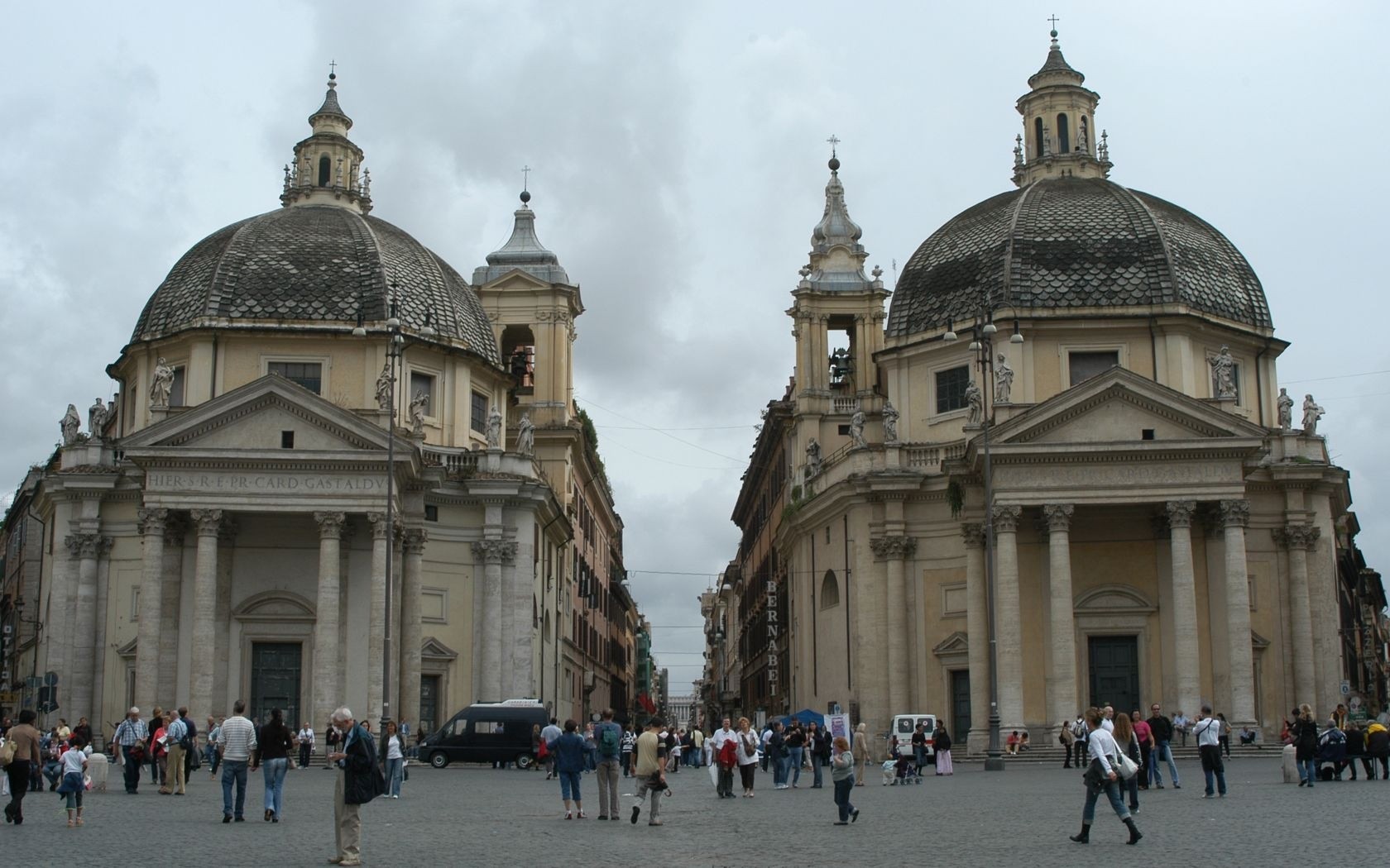 città strada viale immagine