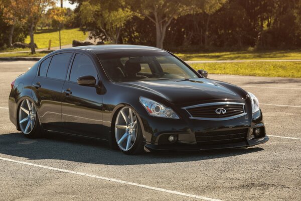 Black tuned Infiniti G37