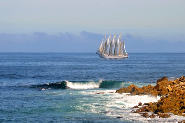 Cool sailing yacht in the Gulf coast