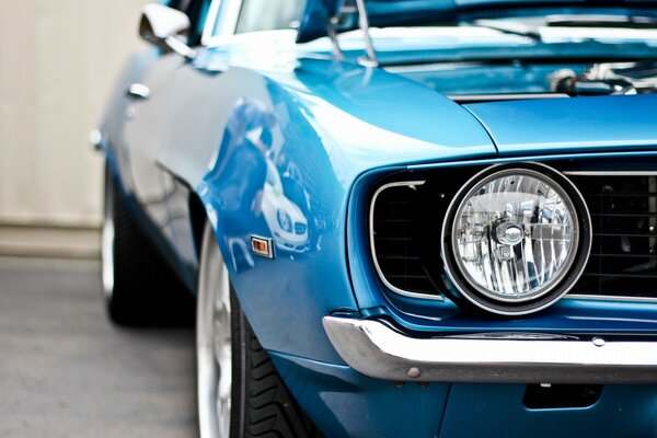 Voiture de Mustang de couleur bleue