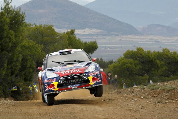 Carreras de Citroën en una curva durante las carreras