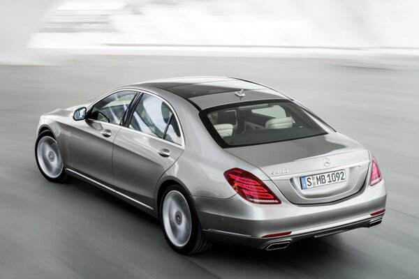 Desktop background mercedes-benz s 400 hybrid