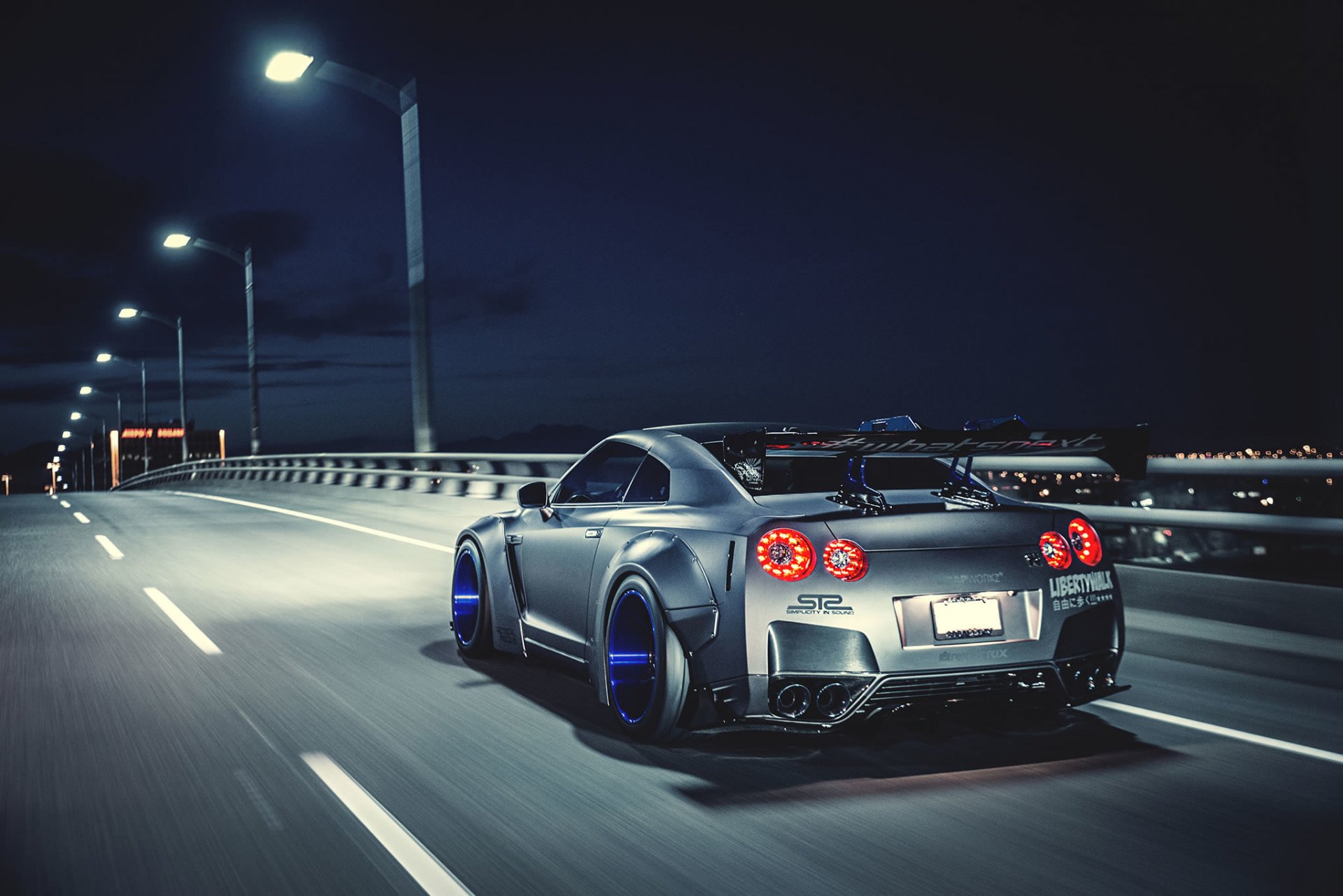 nissan gt-r liberty walk road speed nigth rear car tuning wheels spoiler lb perfomance