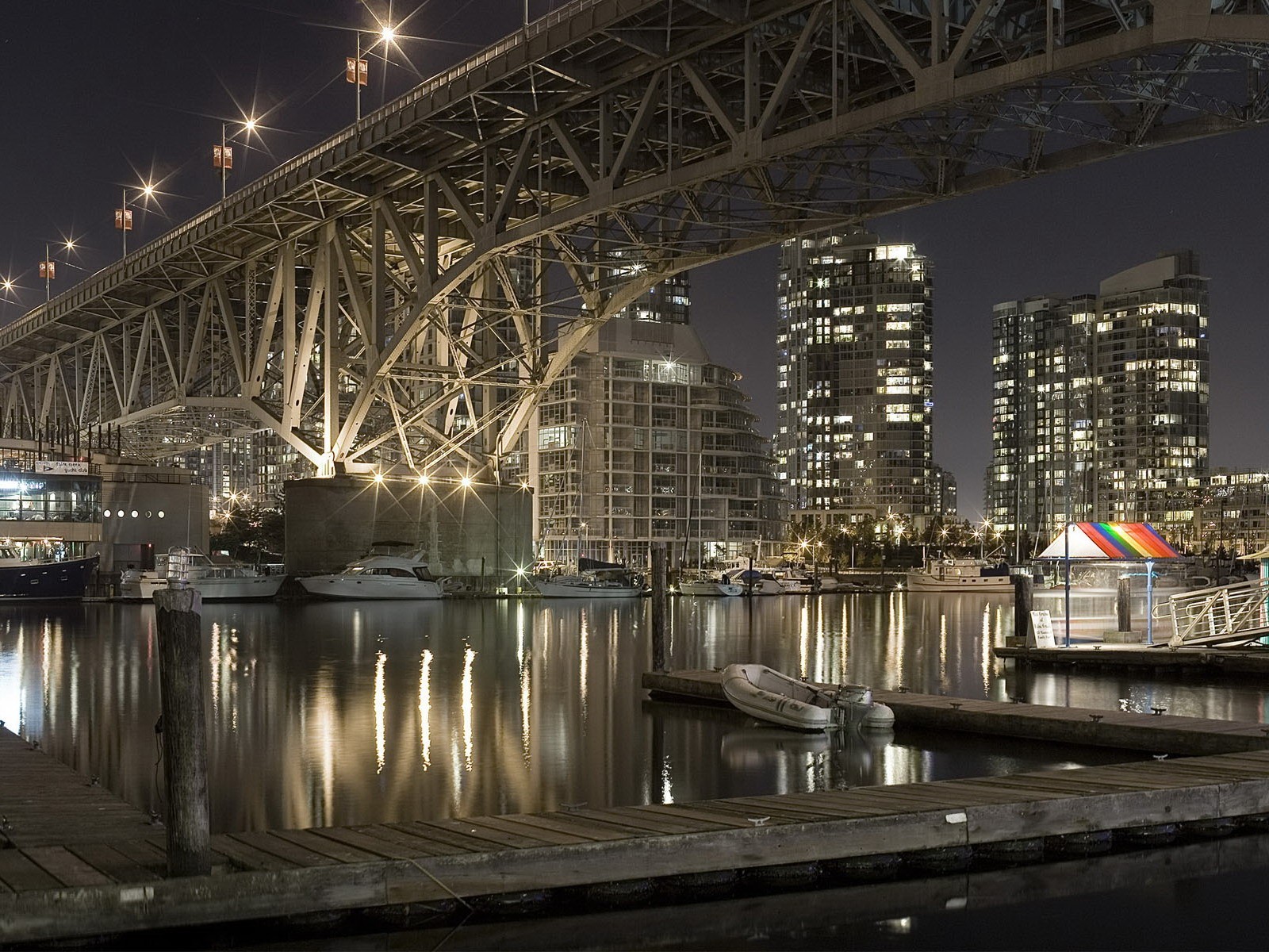 ville nuit rivière pont