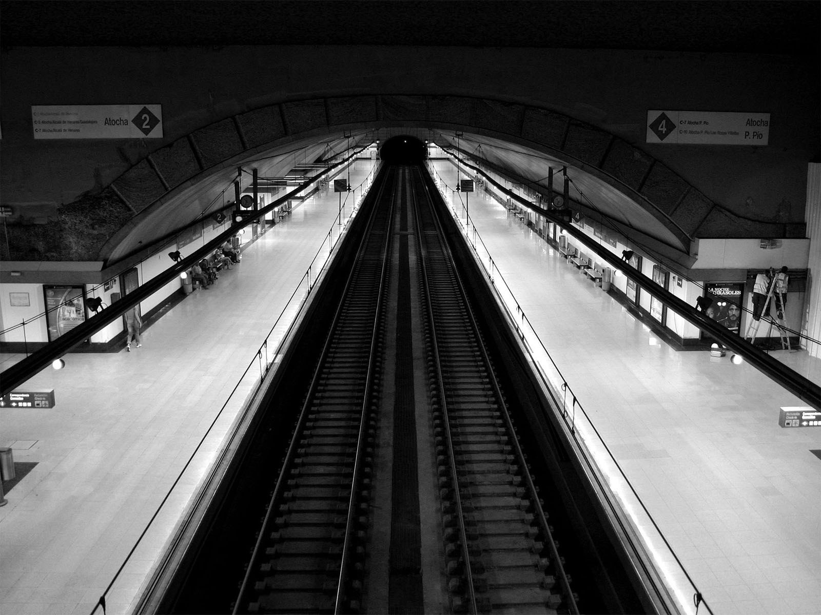 vías plataforma metro