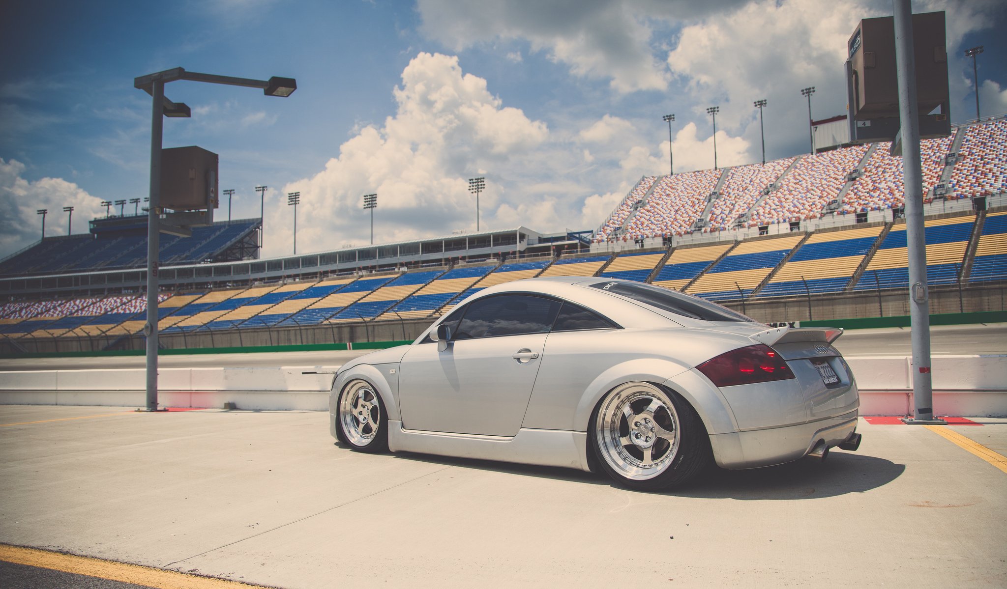 audi tt position audi sportwagen silber profil