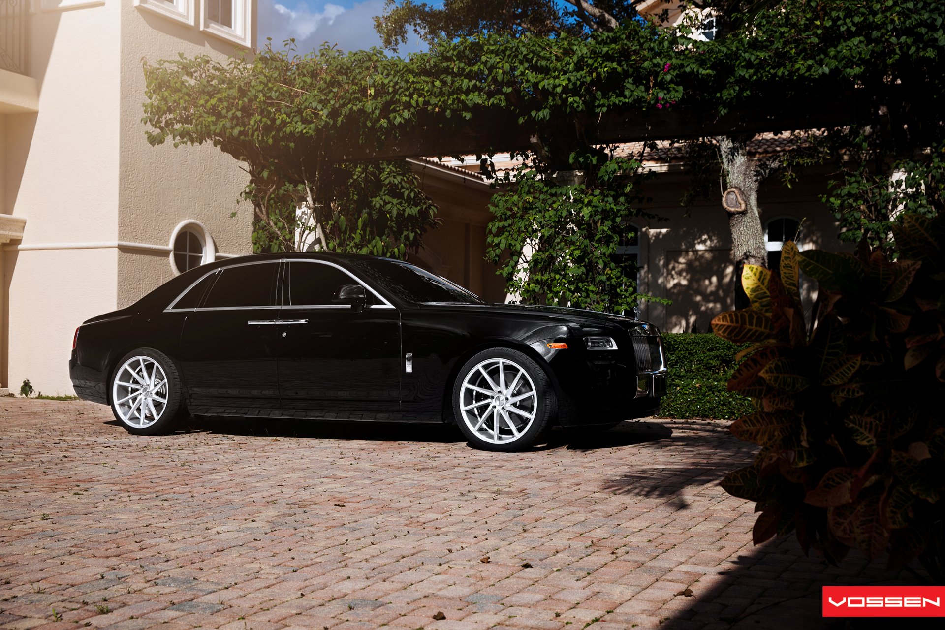 rolls royce ghost cvt vossen wheels side machine car