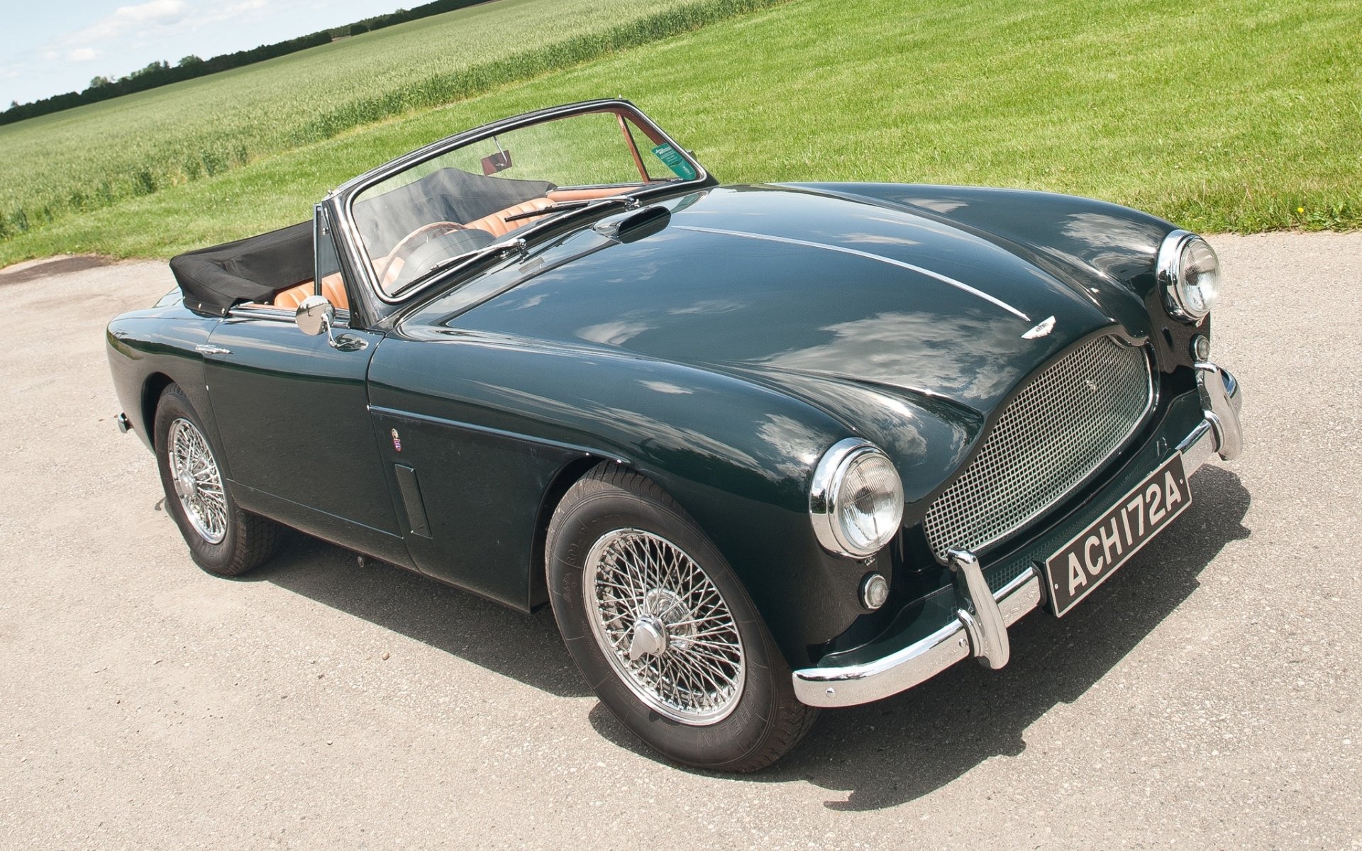 aston martin db2 / 4 drophead coupe 1957 aston martin.db2 / 4 front classic road the field