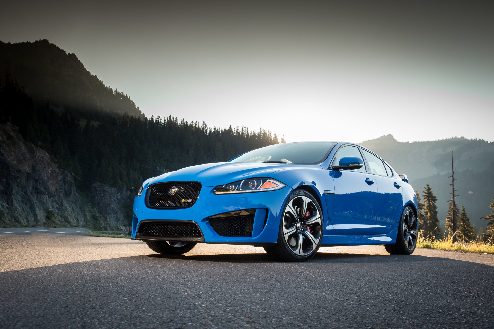 jaguar xfr-s bleu