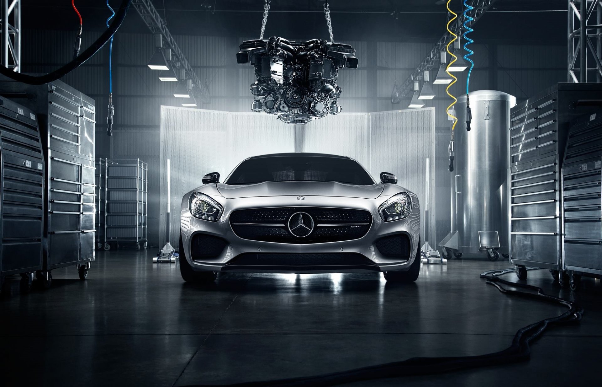 mercedes-benz amg gt s 2016 srebrny kolor silnik warsztat z przodu