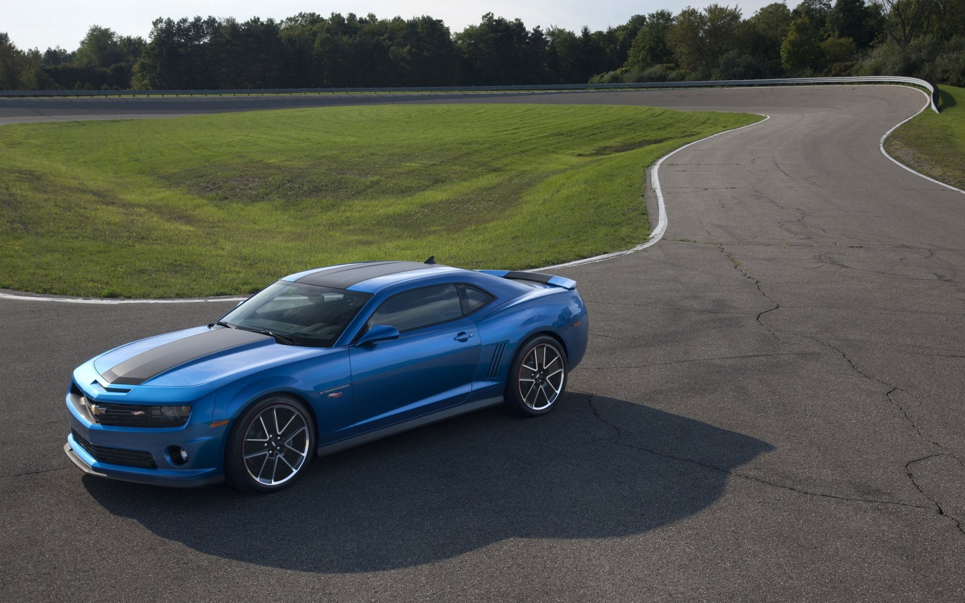 chevrolet camaro auto sombra azul chevrolet asfalto frente