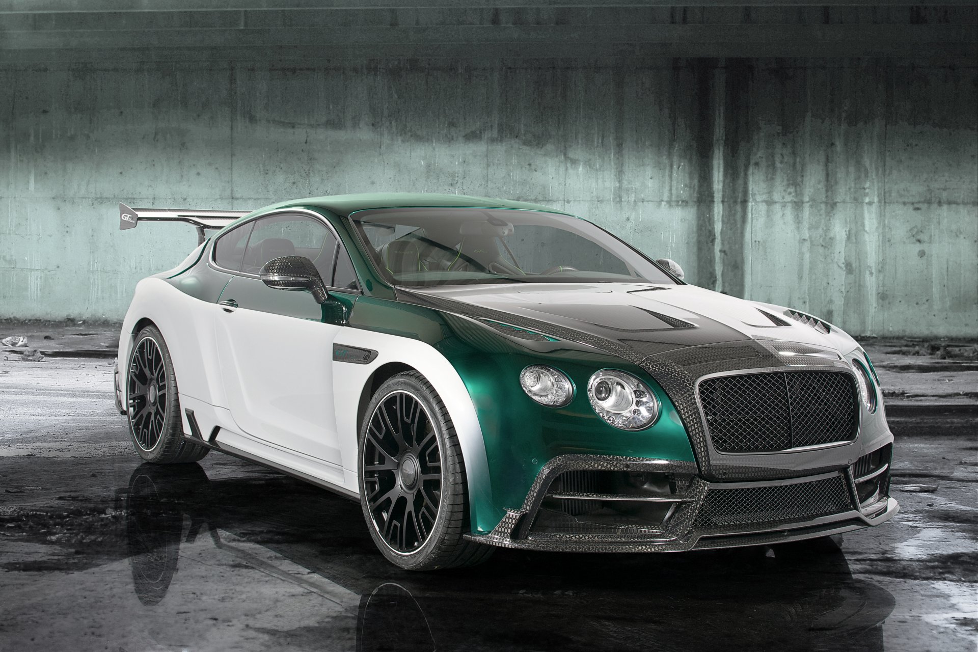 2015 г. mansory bentley континентальный gt гонки бентли континенталь