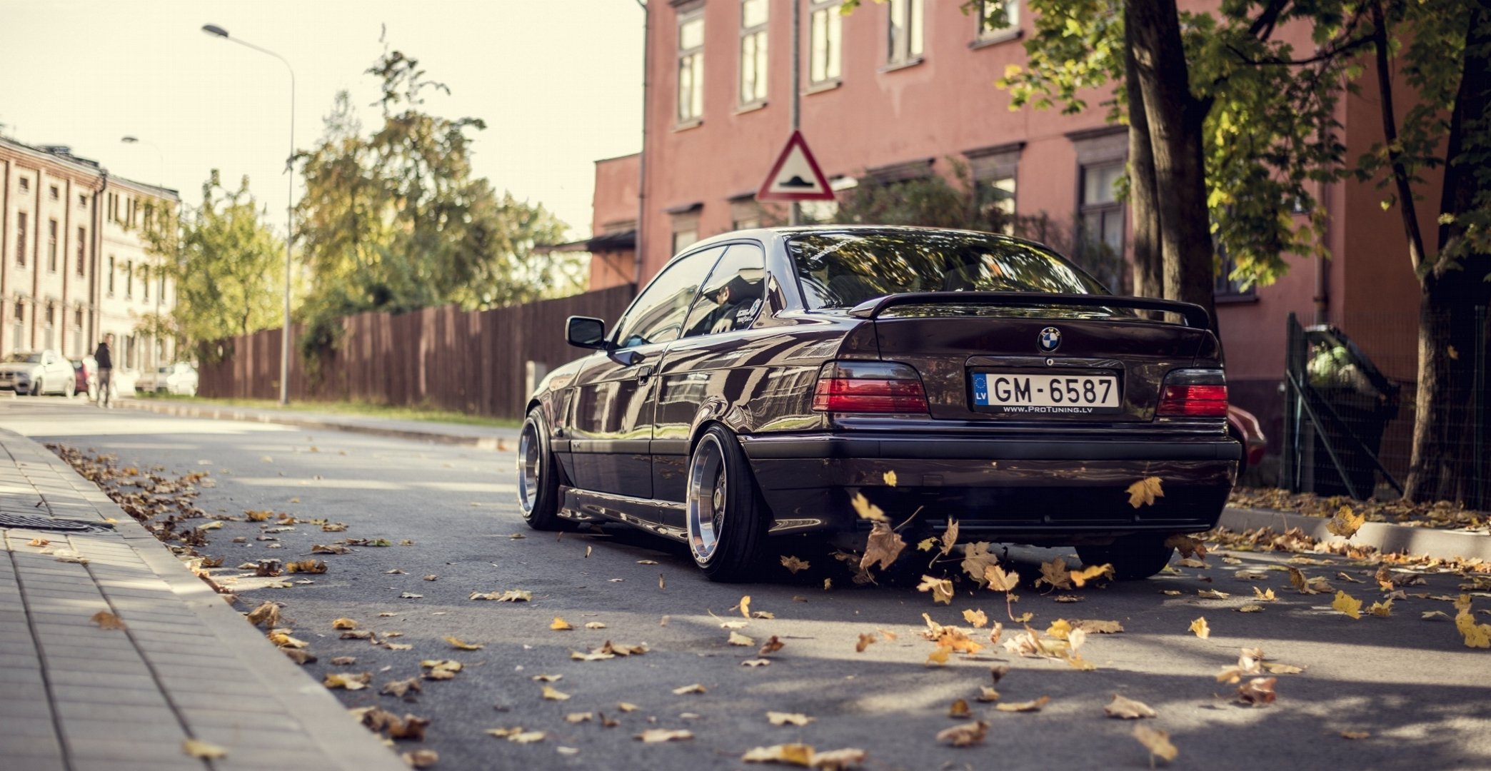 autumn bmw car e36 bmw leaves position