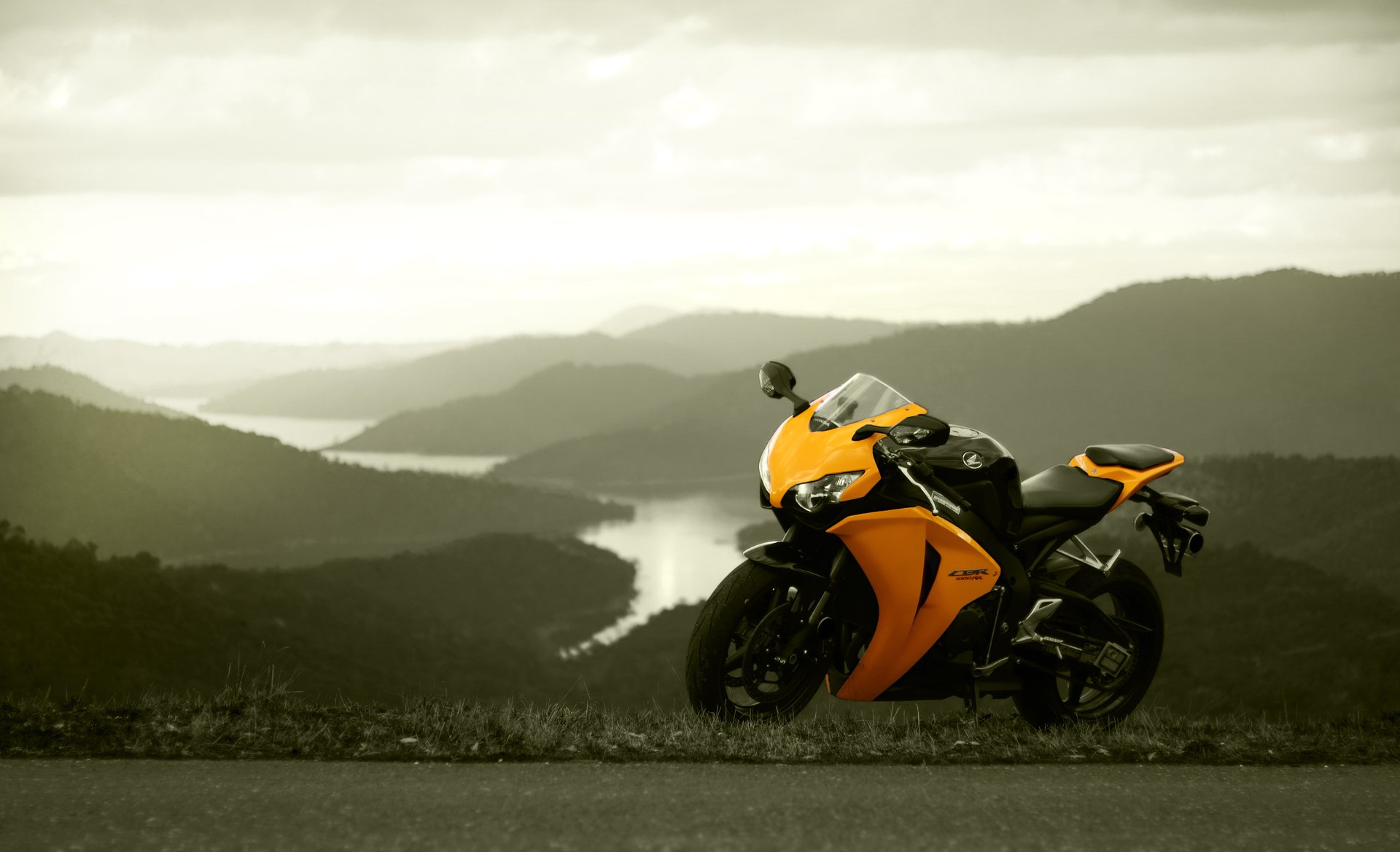 honda cbr1000rr jaune honda moto ciel