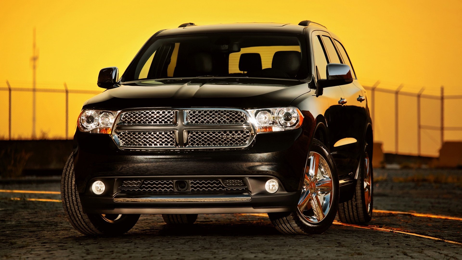 tapeta samochodowa czarny dodge 2011 na pulpit tapeta samochodowa dodge durango suv samochód piękny wieczór zachód słońca chromowane koła