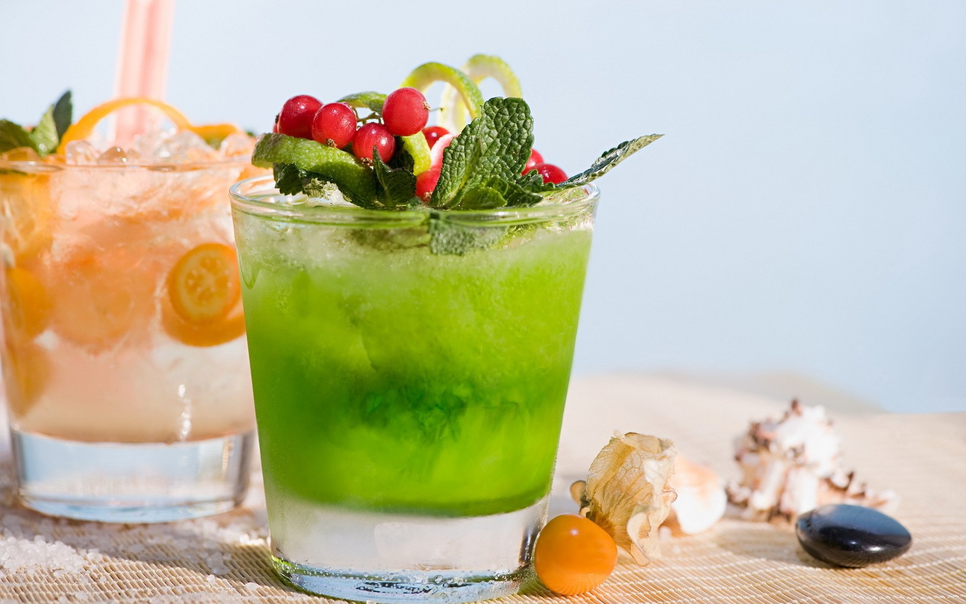 cocktail bevanda acqua mojito menta ciottoli frutta